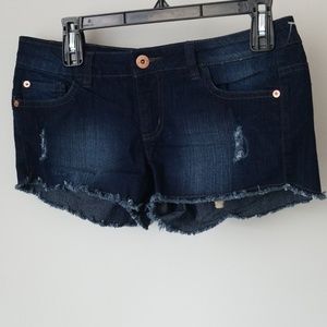 Juniors Urban Basics size 5 short shorts.